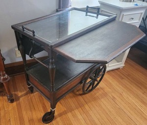 lot 2 image: Vintage Wooden Serving Cart