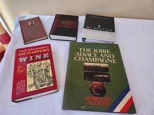 lot 249 image: Vintage Wine & Cocktail Book Collection