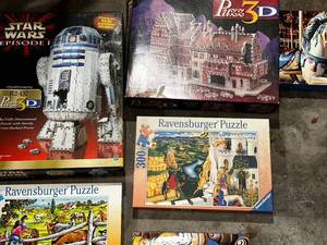 lot 306 image: Puzz3D and Ravensburger Puzzle Lot