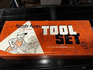 lot 311 image: Vintage Handy Andy Tool Box