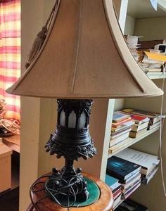 lot 283 image: Vintage Ornamental Table Lamp