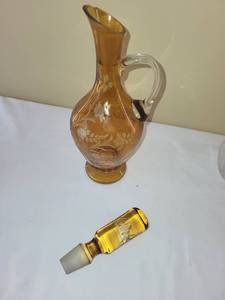 lot 374 image: Vintage Amber Glass Decanter
