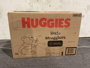 lot 117 image: Baby Diapers Size 1, 198 Ct, Huggies Little Snugglers Newborn Diapers