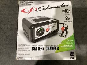 lot 609 image: Schumacher 10-Amp 12V Fully Automatic Battery Charger and Maintainer