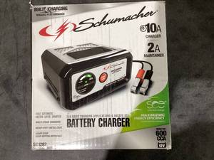 lot 612 image: Schumacher 10-Amp 12V Fully Automatic Battery Charger and Maintainer