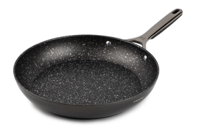 lot 250 image: Thyme & Table Supreme 12 Fry Pan Non-Stick