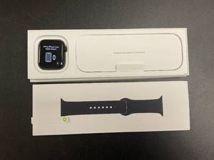 lot 46 image: Apple Watch SE (2nd Gen) GPS 44mm Smartwatch with Midnight Aluminum Case