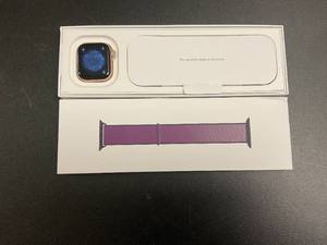 lot 48 image: Apple Watch Series 10 GPS 42mm Rose Gold Aluminum Case