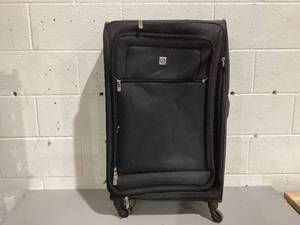 lot 571 image: Protege Arendale Check-in 24 Expandable Rolling Spinner Luggage