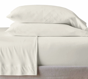 lot 347 image: 4PCS Queen Size Better Homes & Gardens Arctic White Adult Jersey Sheet Set