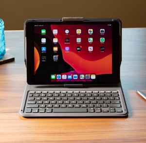 lot 580 image: ZAGG - Messenger Folio 2 - Tablet Keyboard & Case for 10.2-inch iPad, 10.5-inch iPadAir 3