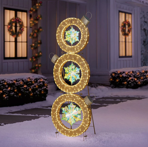 lot 584 image: Members Mark 6 Pre-Lit Stacked Ornament Dcor