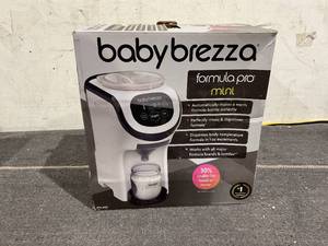 lot 164 image: Baby Brezza Formula Pro Mini