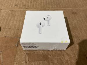 lot 315 image: Apple AirPods 4
