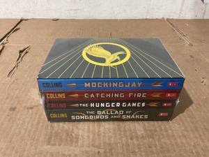 lot 340 image: Hunger Games 4-Book Box Set