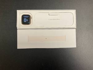 lot 67 image: Apple Watch Series 10 GPS 42mm Case Smartwatch with Rose Gold Aluminium Case