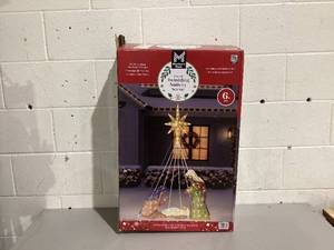 lot 586 image: Members Mark 72 Pre-lit Nativity Scene