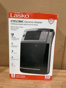 lot 422 image: Lasko 1500W Cyclonic Ceramic Console Electric Space Heater with Timer