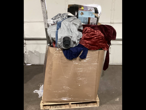 lot 912 image: Wholesale Pallet of Assorted Miscellaneous Items