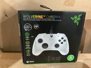 lot 733 image: Razer Wolverine V2 Chroma Wired Gaming Controller Xbox Series XS Controller White