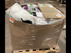 lot 902 image: Wholesale Pallet of Miscellaneous Items
