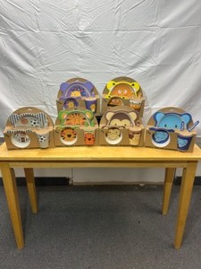 lot 10 image: Bamboo Kids Dinnerware Set