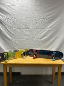 lot 45 image: 2 Skateboards