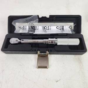 lot 55 image: ICON 38 Professional Compact Click Torque Wrench 40-200 In LB With Hard Case Excellent Condition