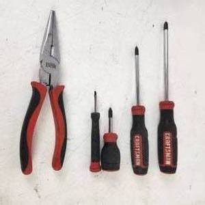 lot 92 image: Lot Of Three Craftsman Philips Screwdrivers And Do It Best Needle Nose Pliers