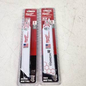 lot 98 image: Lot Of Two New 5 Packs Of Milwaukee Blades 48-00-5182 And 48-00-5175
