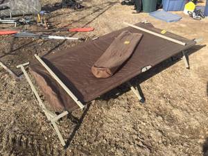 lot 157 image: SJK Slumberjack Folding Camp Cot - Nice