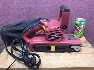 lot 117 image: Chicago Electric 3 x 21 Belt Sander - Good