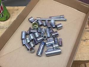 lot 135 image: Group 38 SK Sockets - Extensions