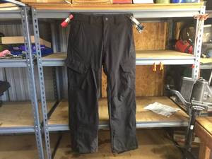 lot 167 image: Gerry Sz M Black Pants - Like New wTags