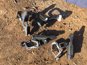 lot 182 image: 2 Sets Rod Holders