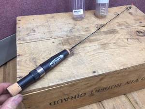 lot 192 image: St Croix Legend Silver Light 24 - Ice Fishing Rod