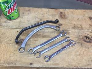 lot 242 image: Variety Line - Distributor Wrenches