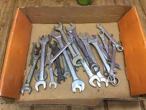 lot 250 image: Group Misc Wrenches