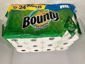 lot 2 image: Bounty Select-A-Size Towels