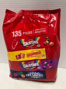 lot 35 image: Candy Variety Packs