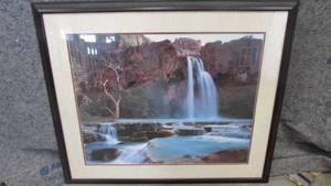 lot 18 image: Waterfall Art