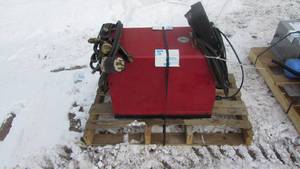 lot 10 image: Lincoln Electric Square Wave Tig 175 Welder