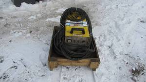 lot 12 image: Esab Plasma Cutter Model PCM-875