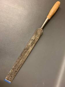 lot 52 image: c1837 L. & I.J. White Antique Slick Chisel Buffalo New York
