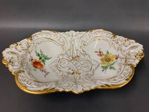 lot 53 image: Antique Cross Swords Floral Porcelain Dish with Gold Accents