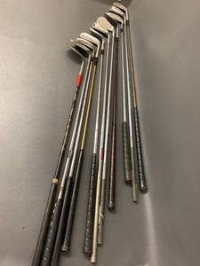 lot 54 image: Vintage Golf Club Set - Ping & Assorted Brands