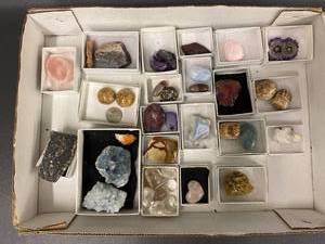lot 2B image: Diverse Gemstone & Mineral Collection Lot