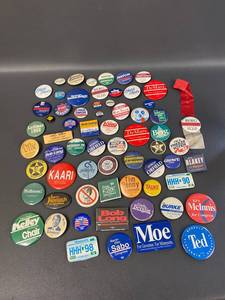 lot 5B image: Vintage Political Campaign Buttons Lot