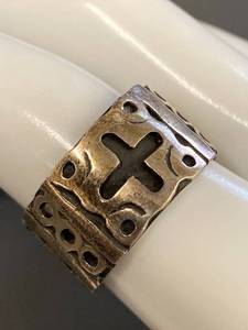 lot 7B image: Artisan Crafted Cross Sterling Silver Ring