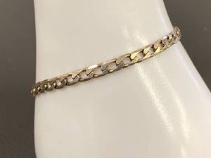lot 18B image: Elegant Italian Sterling Silver Bracelet with Clasp